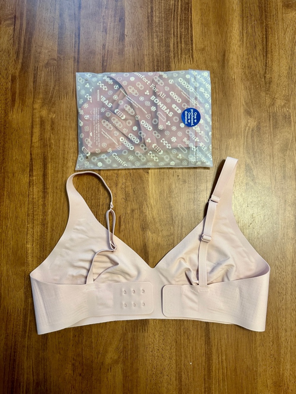 Bombas Women's No Show Plunge Bralette (2-pack) - Picture 2 of 6